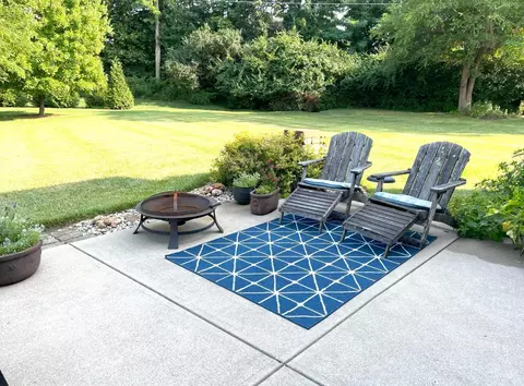 Exterior - 4724 Brookfield Ct, Cincinnati, OH 45244 photo 3 of 11