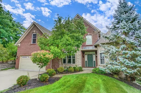 3043 Spencer Hill Ln, Cincinnati, OH 45226