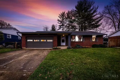 1652 Pinebluff Ln, Cincinnati, OH 45255