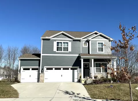 60 Goldfish Ln, Amelia, OH 45102