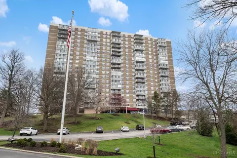 2444 Madison Rd #204, Cincinnati, OH 45208