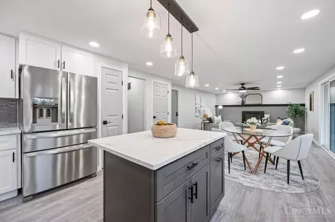 Kitchen - 7465 Wallingford Dr, Cincinnati, OH 45244 photo 6 of 7