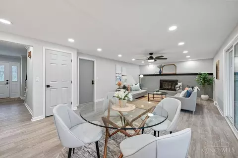 Dining - 7465 Wallingford Dr, Cincinnati, OH 45244 photo 1 of 7