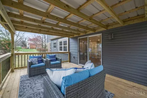 Exterior - 7465 Wallingford Dr, Cincinnati, OH 45244 photo 6 of 6