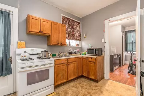 Kitchen - 1009 Rapid, Cincinnati, OH 45205 photo 3 of 4
