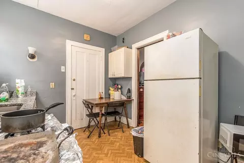 Kitchen - 1009 Rapid, Cincinnati, OH 45205 photo 1 of 4