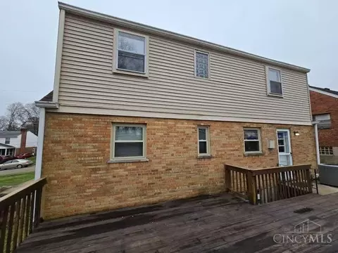 Exterior - 292 W Crest Dr, Reading, OH 45215 photo 5 of 13