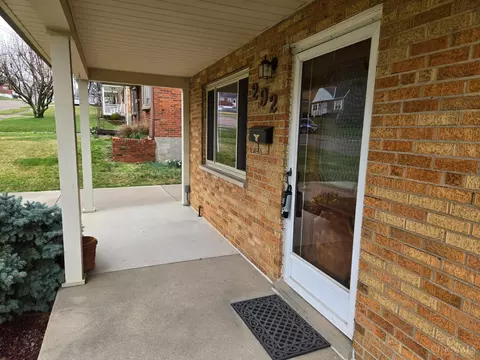 Exterior - 292 W Crest Dr, Reading, OH 45215 photo 11 of 13
