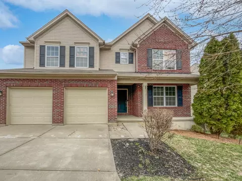 5124 Leslies Woods Ct, Cincinnati, OH 45211