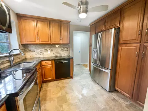 Kitchen - 2981 Hull Ave, Cincinnati, OH 45211 photo 1 of 3