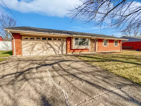 11830 Lawnview Ave, Springdale, OH 45246