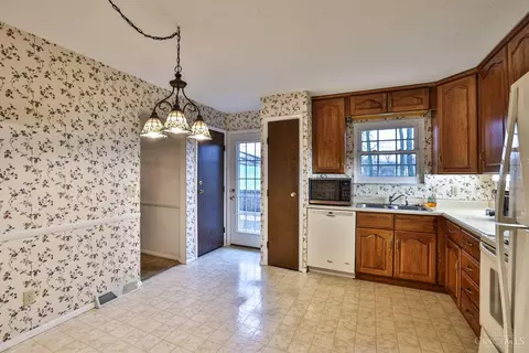 Kitchen - 3681 Centurion Dr, Cincinnati, OH 45211 photo 3 of 3