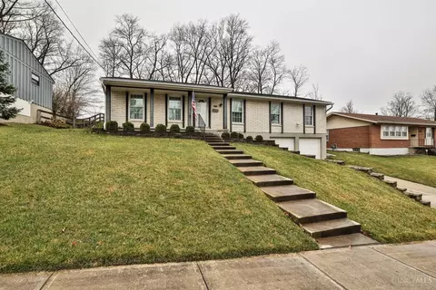 3681 Centurion Dr, Cincinnati, OH 45211