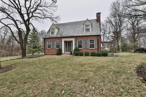5968 Winton Ridge Ln, Cincinnati, OH 45232