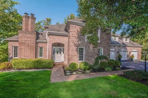 5681 Brookstone Dr, Anderson Twp, OH 45230
