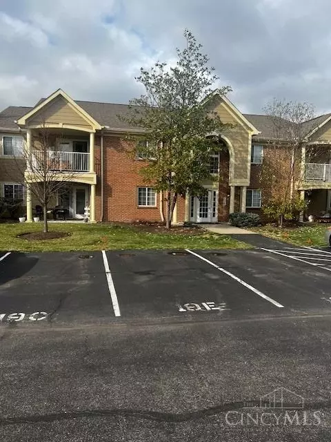 7319 Chatham Ct #9E, West Chester, OH 45069