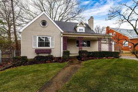 1323 Beechmeadow Ln, Cincinnati, OH 45238