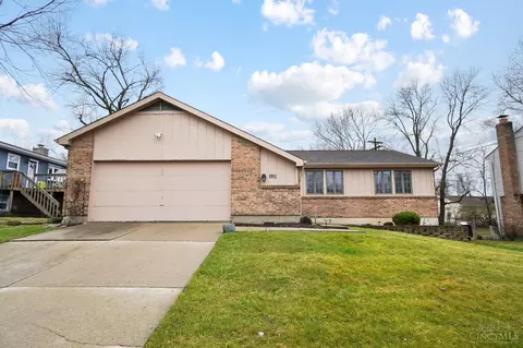 1911 Broadhurst Ave, Cincinnati, OH 45240