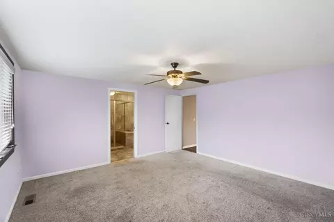 Bedroom - 1911 Broadhurst Ave, Cincinnati, OH 45240 photo 1 of 2