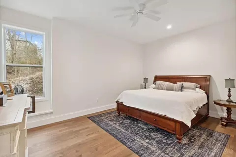 Bedroom - 6658 Corbly Rd, Cincinnati, OH 45230 photo 1 of 6