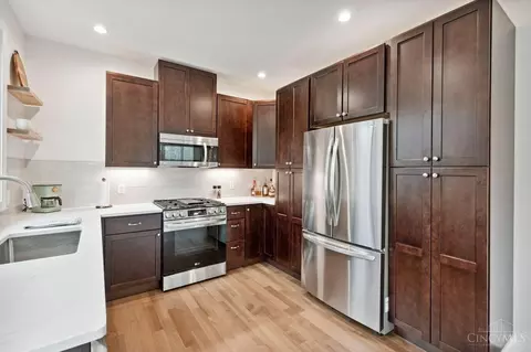 Kitchen - 6658 Corbly Rd, Cincinnati, OH 45230 photo 4 of 4