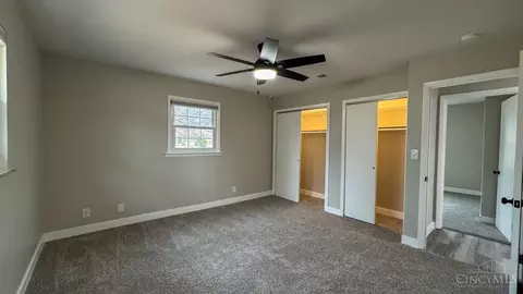 Bedroom - 9651 Beech Dr, Cincinnati, OH 45231 photo 2 of 4