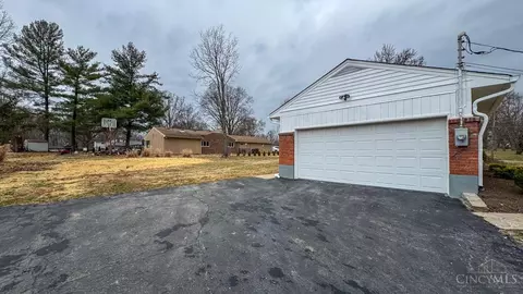 Exterior - 9651 Beech Dr, Cincinnati, OH 45231 photo 8 of 13