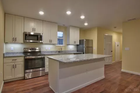 1628 Dauner Ave, Cincinnati, OH 45207 photo 8