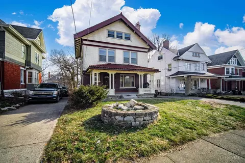 2218 Highland, Cincinnati, OH 45219