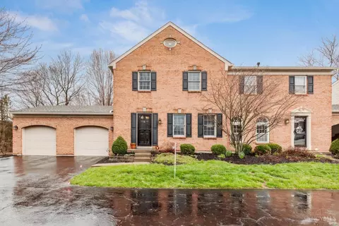 10855 Fallsington Ct, Blue Ash, OH 45242