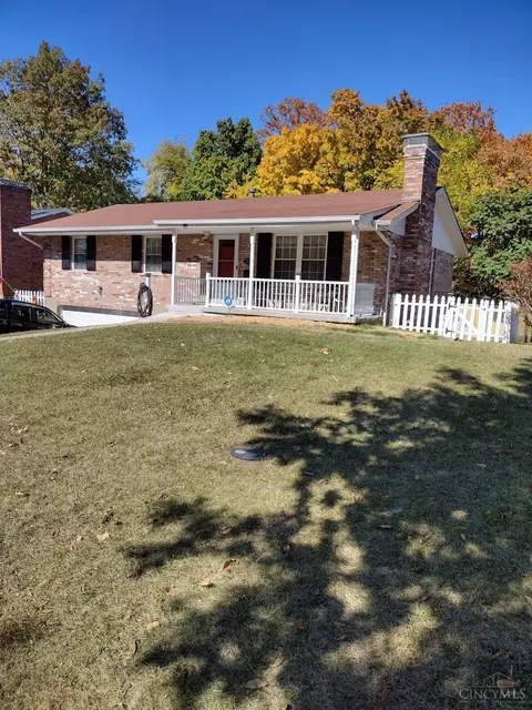 2348 Whitewood Ln, Cincinnati, OH 45239
