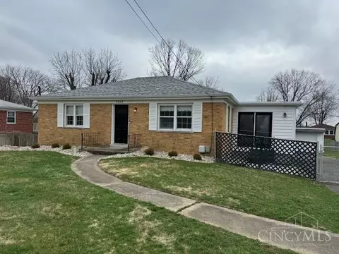 5609 Dry Ridge Rd, Colerain Twp, OH 45252