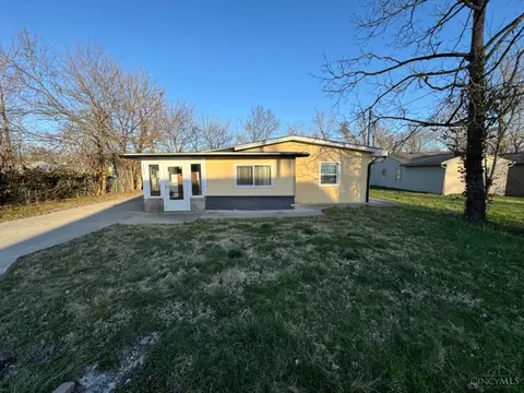 11070 Oak Ave, Blue Ash, OH 45242 photo 3