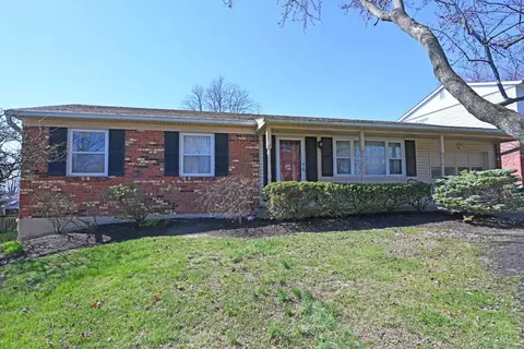 1615 Summithills Dr, Cincinnati, OH 45255