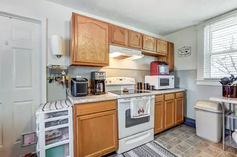 Kitchen - 214 Wright St, Blanchester, OH 45107 photo 2 of 4