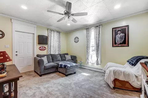 Living - 214 Wright St, Blanchester, OH 45107 photo 2 of 5