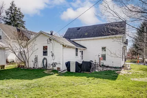 Exterior - 214 Wright St, Blanchester, OH 45107 photo 8 of 13