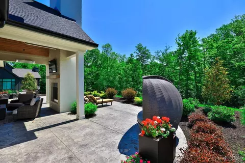 Exterior - 464 Stags Run, Cincinnati, OH 45255 photo 5 of 16
