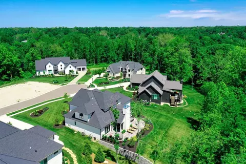 View/Area - 464 Stags Run, Cincinnati, OH 45255 photo 6 of 8