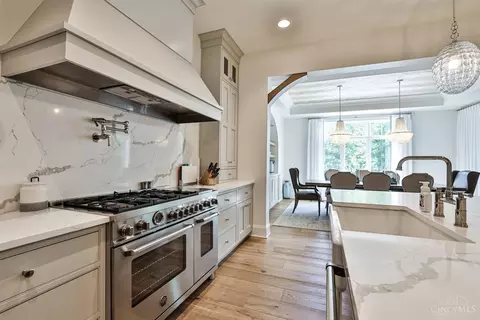 Kitchen - 464 Stags Run, Cincinnati, OH 45255 photo 8 of 8