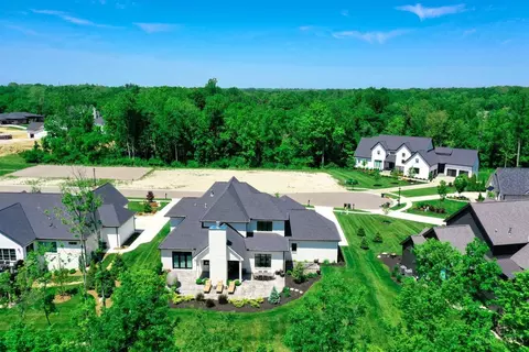 View/Area - 464 Stags Run, Cincinnati, OH 45255 photo 7 of 8