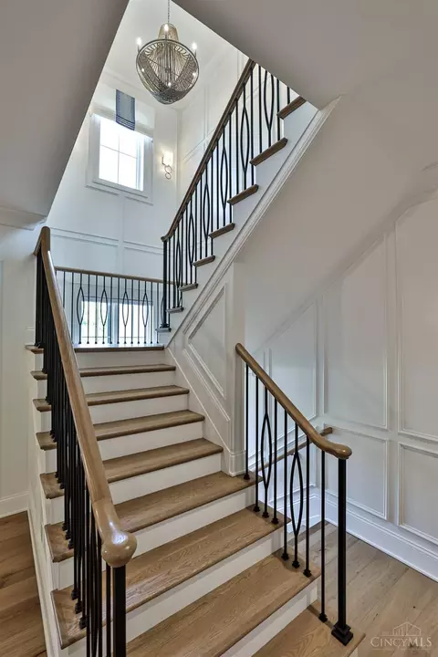 Entry Way - 464 Stags Run, Cincinnati, OH 45255 photo 4 of 6