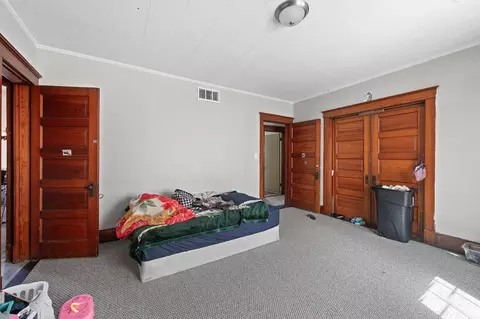 Bedroom - 1043 Beech, Cincinnati, OH 45205 photo 10 of 10