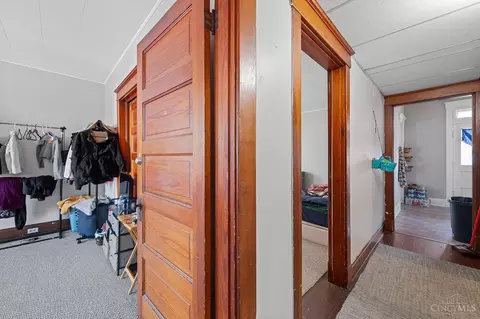 Entry Way - 1043 Beech, Cincinnati, OH 45205 photo 13 of 13