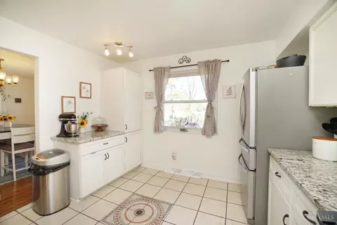 9282 Long Ln, Cincinnati, OH 45231 photo 16