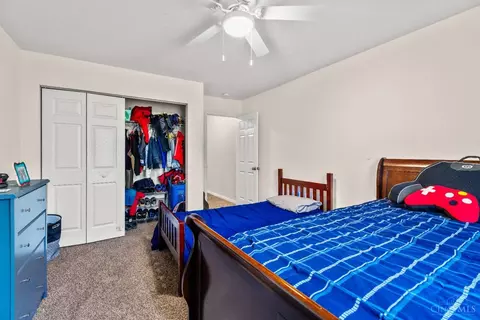 Bedroom - 10143 Arnold Dr, Woodlawn, OH 45215 photo 3 of 8