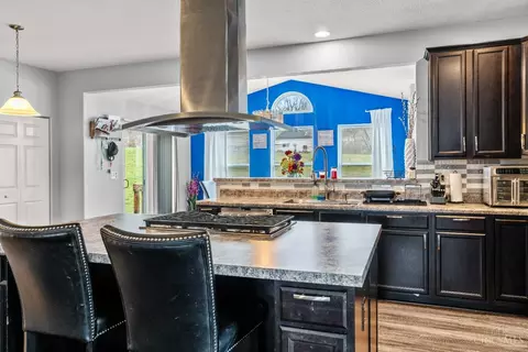 Kitchen - 10143 Arnold Dr, Woodlawn, OH 45215 photo 4 of 4