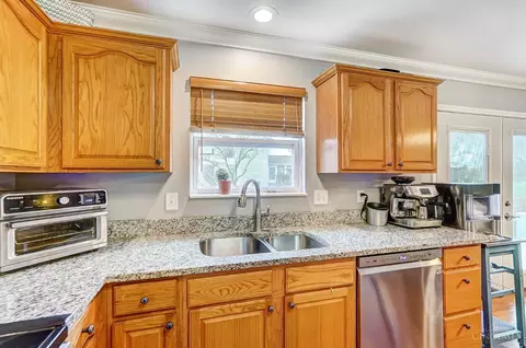 Kitchen - 6717 Spring Arbor Dr, Mason, OH 45040 photo 2 of 2