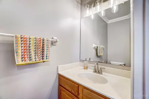 Bath - 6717 Spring Arbor Dr, Mason, OH 45040 photo 1 of 3