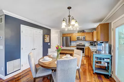 Dining - 6717 Spring Arbor Dr, Mason, OH 45040 photo 3 of 3